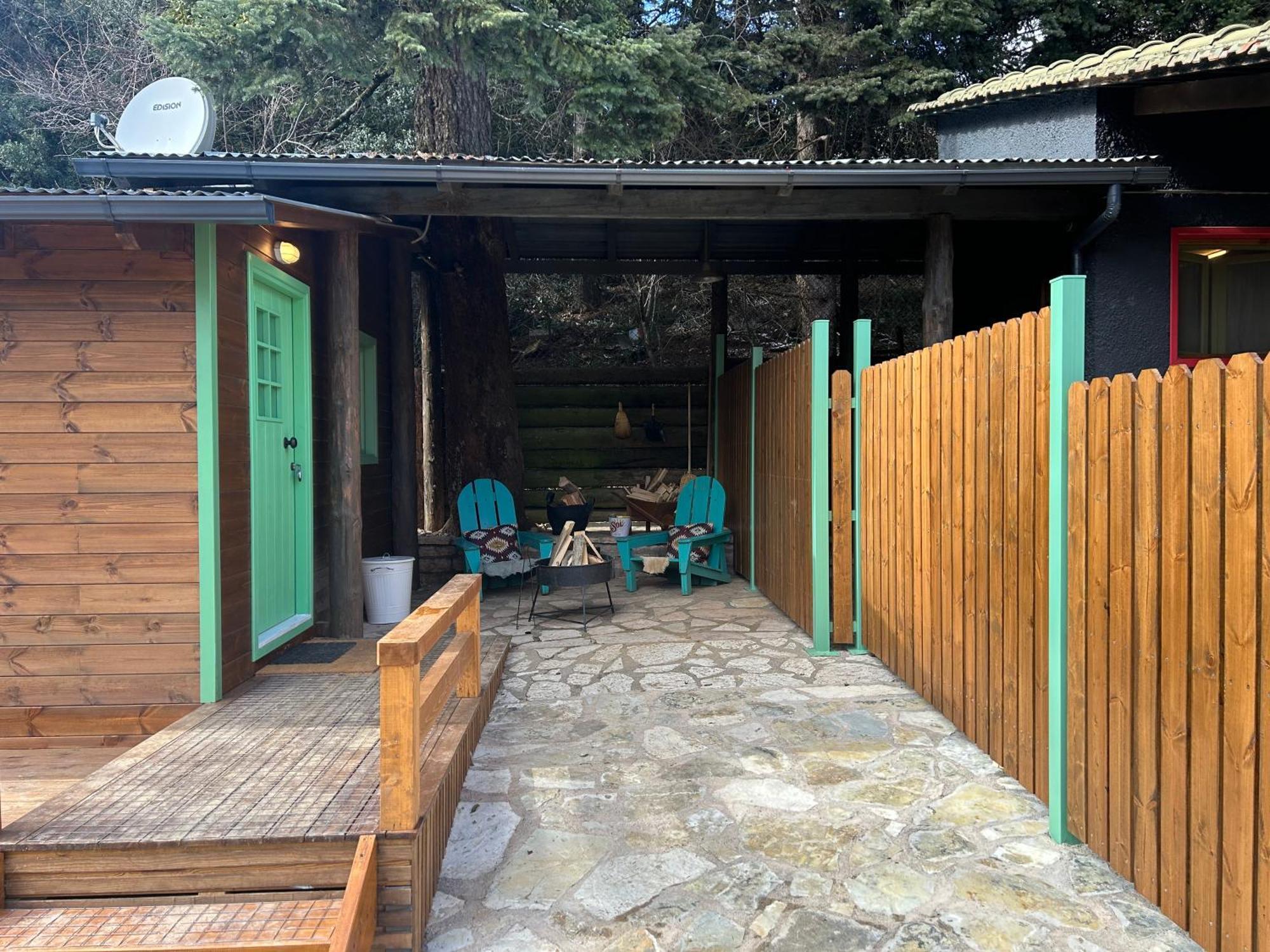 בית הארחה פבליאני 	Vasilikia Mountain Farm & Retreat מראה חיצוני תמונה